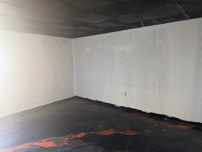 More Photos Of 1723 W Kennedy Blvd, Tampa Storefront Retail Office For Lease
