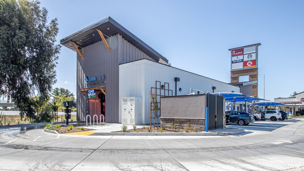 More Photos Of 484 9th St, Gilroy Carwash For Sale