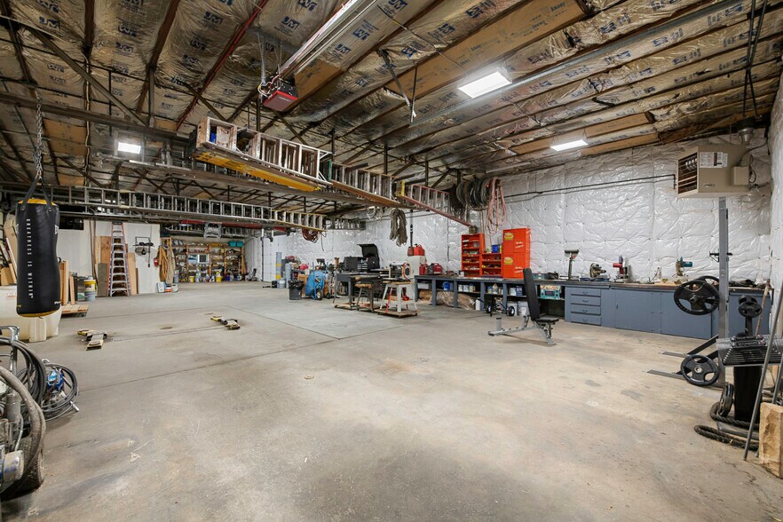 More Photos Of 327 E 3300 S, Salt Lake City Auto Repair For Sale