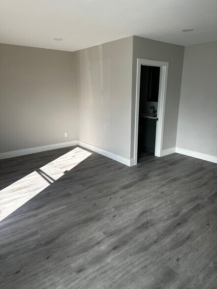 More Photos Of 332 E Thomas Rd, Phoenix Office For Lease