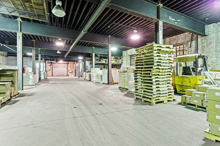 More Photos Of 166 25th St, Brooklyn Industrial For Lease