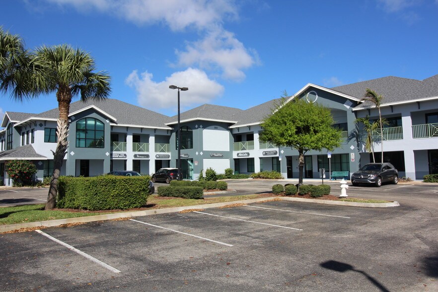 More Photos Of 250 Central Blvd, Jupiter Office For Lease