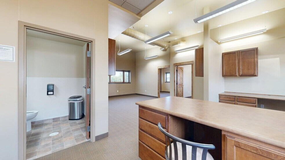 More Photos Of 1668 Gleneagles Blvd, Billings Office For Sale