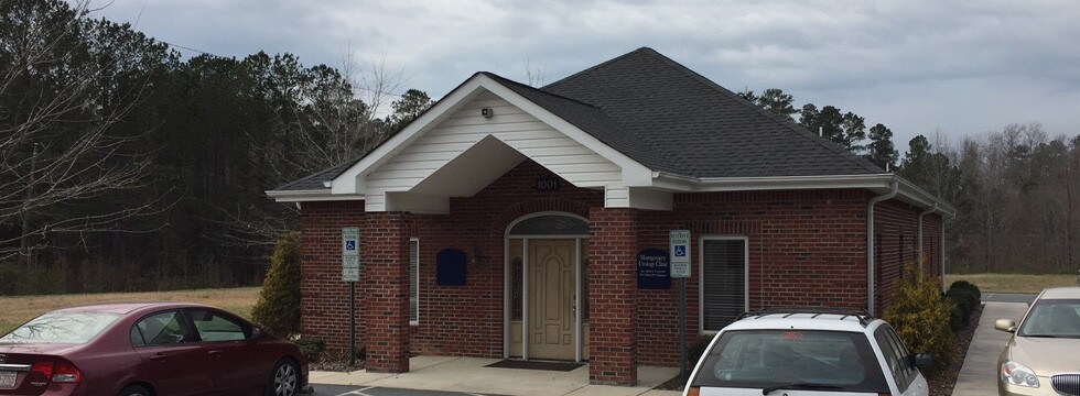 More Photos Of 1001 N Main St, Troy Medical For Sale