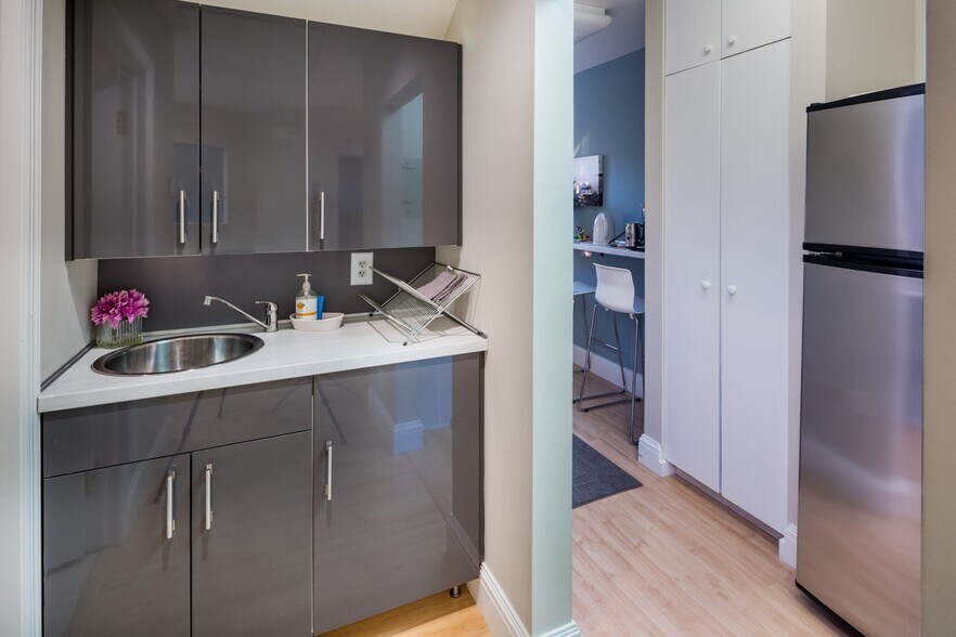 More Photos Of 1720 Post Rd E, Westport Office For Lease