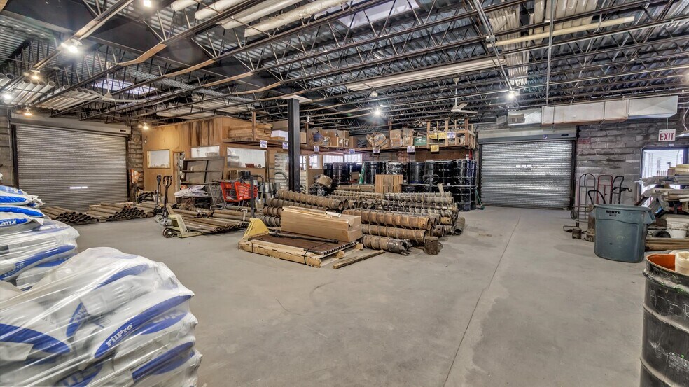 More Photos Of 32 Chichester Ave, Center Moriches Industrial For Sale