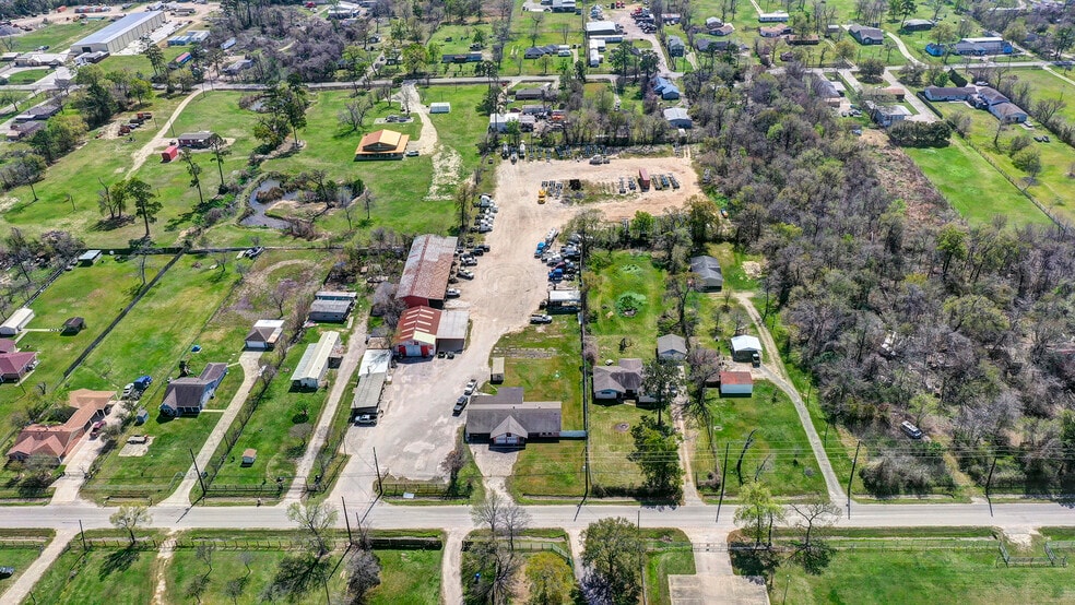 More Photos Of 16636 Bear Bayou Dr, Channelview Warehouse For Sale