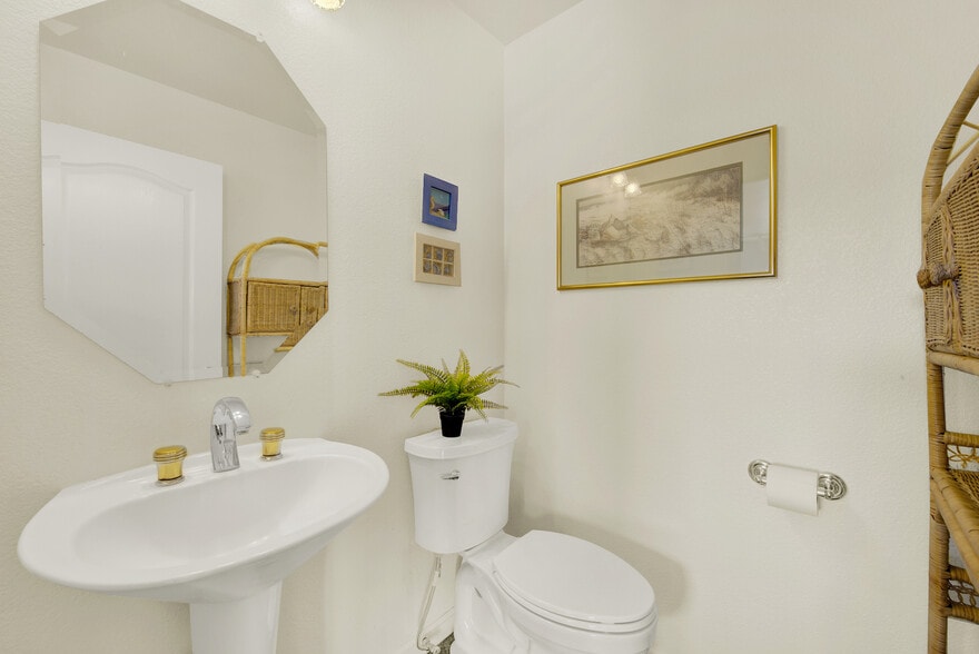 More Photos Of 5050 Melissa Ln, Vacaville Light Manufacturing For Sale