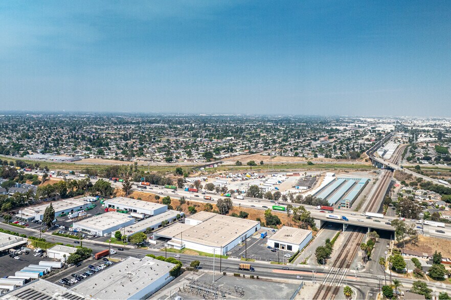 More Photos Of 8731 & 8741 Pioneer Blvd, Santa Fe Springs Warehouse For Sale