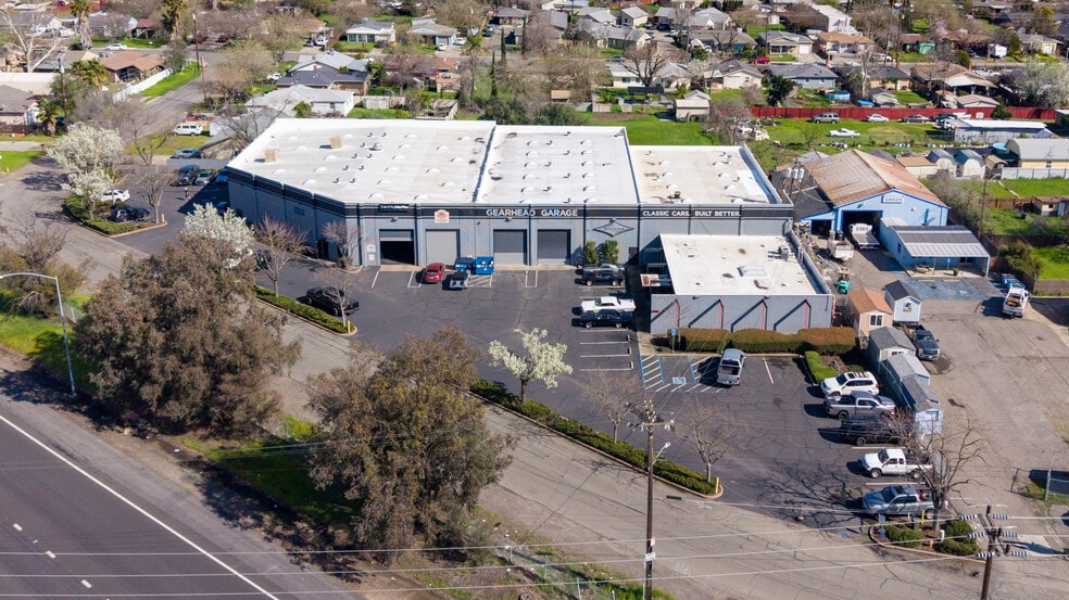 More Photos Of 2660-2680 Albatross Way, Sacramento Warehouse For Sale