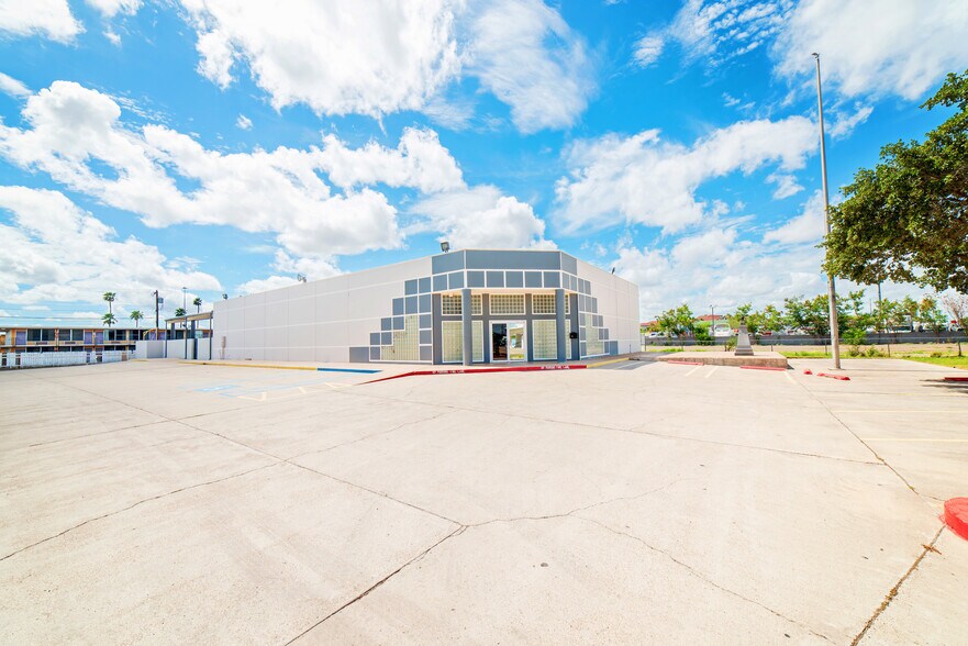 More Photos Of 5219 Tesoro Plz, Laredo Lodge Meeting Hall For Sale