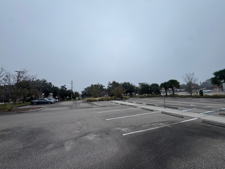 More Photos Of 1020 W Highway 50, Clermont Medical For Sale