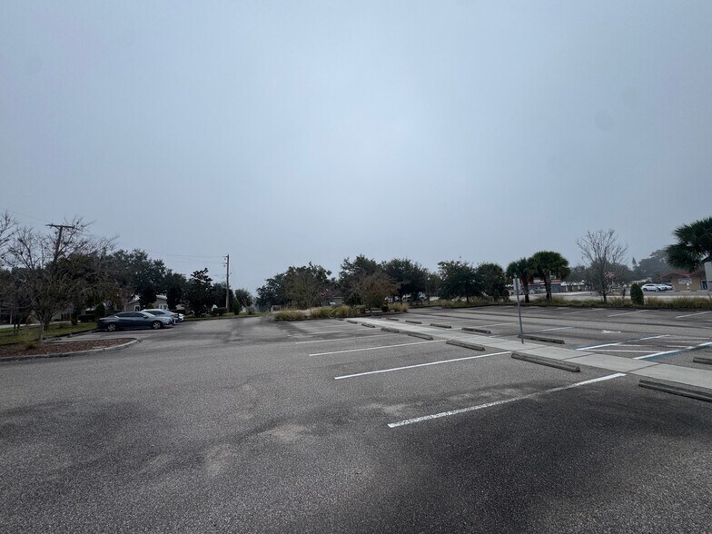 More Photos Of 1020 W Highway 50, Clermont Medical For Sale