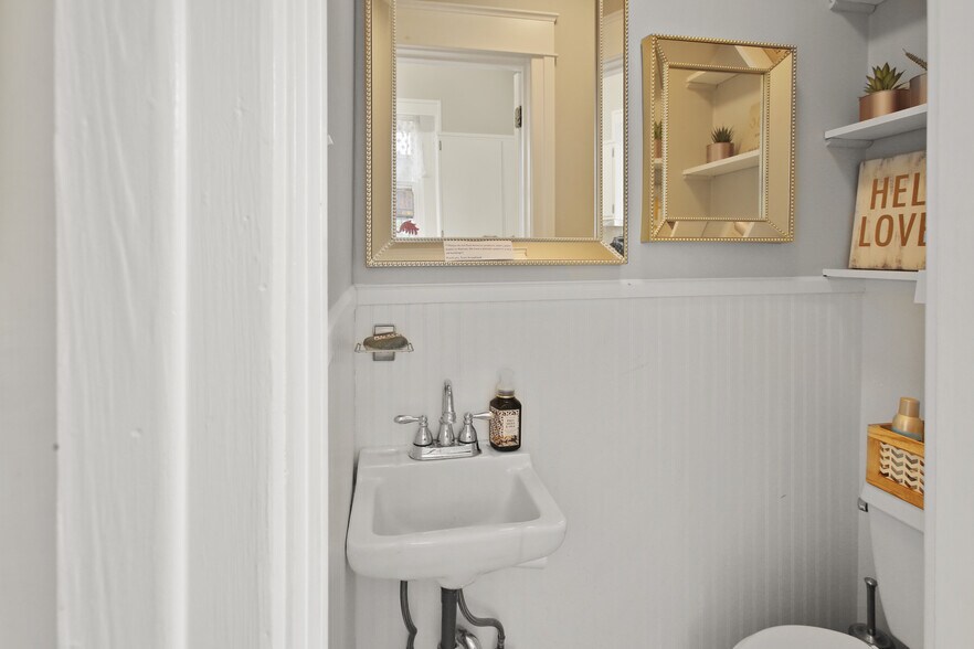 More Photos Of 634 Penn Ave, West Reading Freestanding For Lease