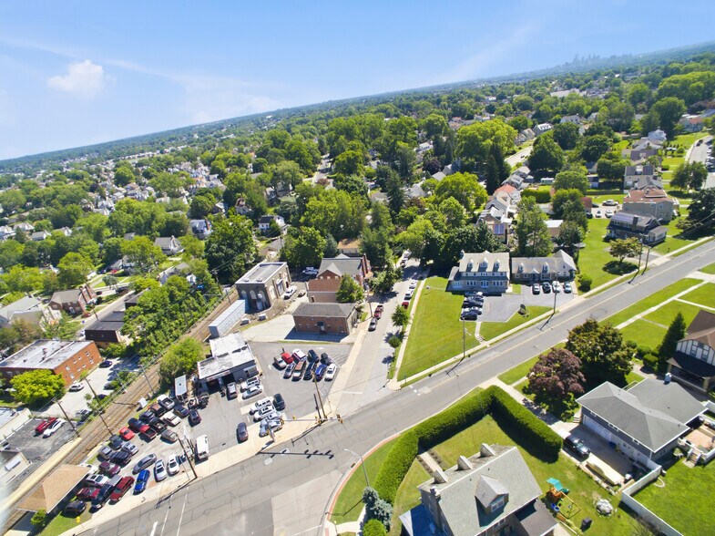 More Photos Of 678 Ferne Blvd, Drexel Hill Office For Sale