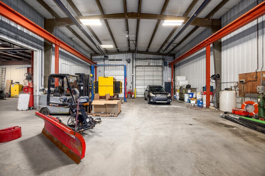 More Photos Of 316 Bradford St NE, Grand Rapids Manufacturing For Sale