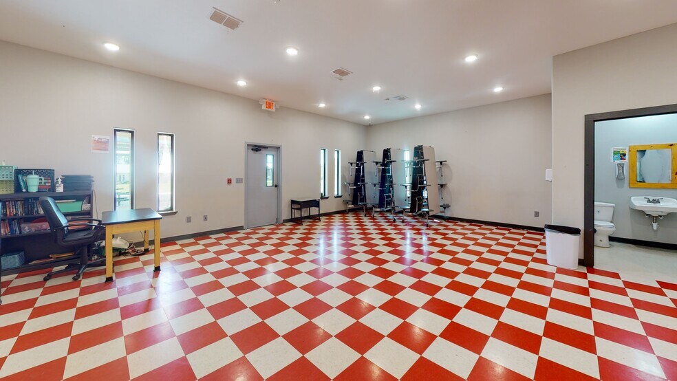 More Photos Of 4150 Highway 36 S, Brenham Shelter For Sale