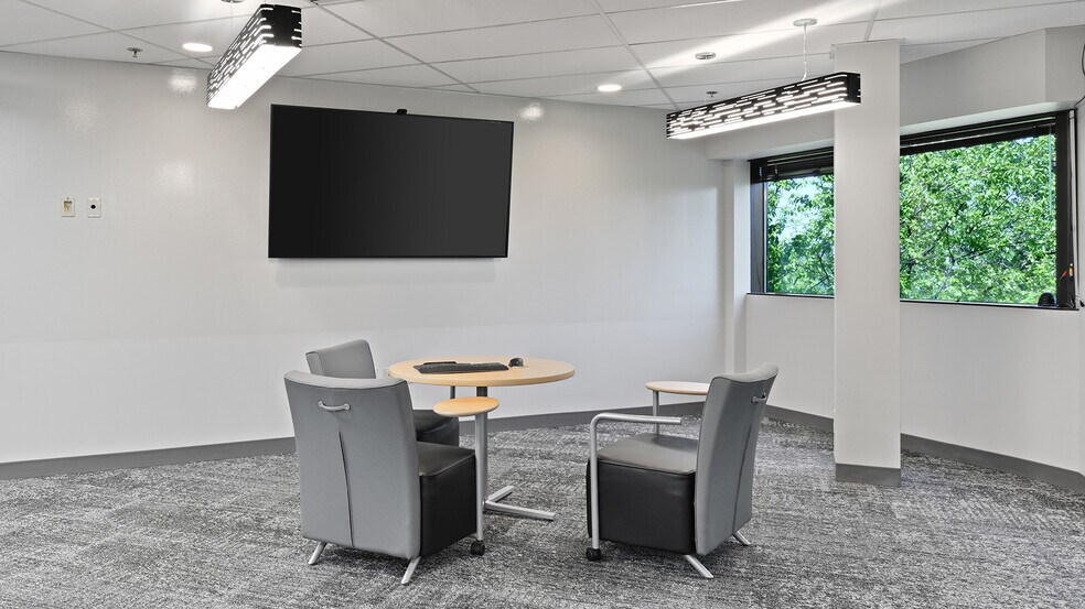 More Photos Of , Columbus Office For Sale