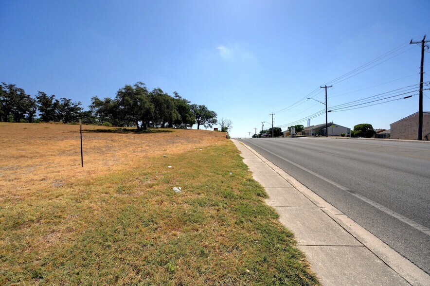More Photos Of 6123 Ingram Rd, San Antonio Religious Facility For Sale