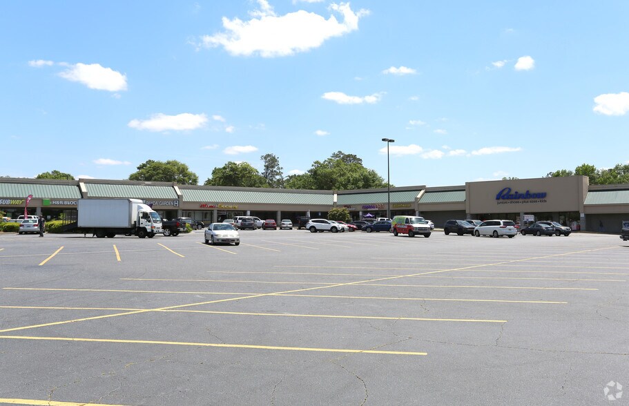 More Photos Of 5600 Milgen Rd, Columbus Storefront For Lease
