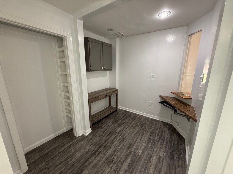 More Photos Of 4300 Claiborne ave, New Orleans Office For Lease