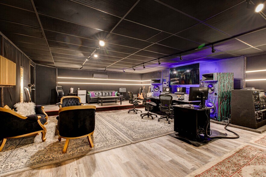 More Photos Of 1227 W Temple St, Los Angeles Loft Creative Space For Sale