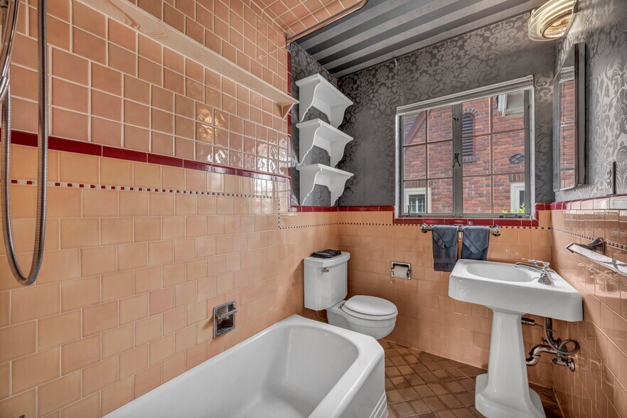 More Photos Of 588 Saint Lawrence Ave, Reno Multifamily For Sale