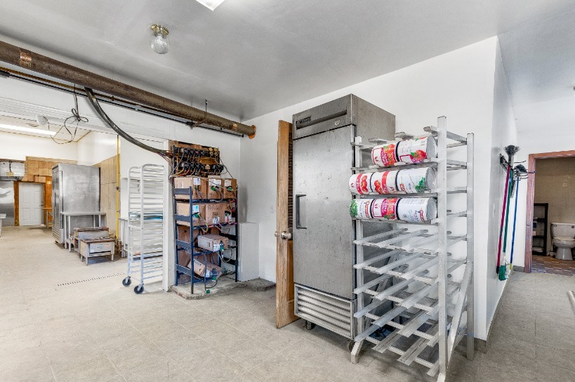 More Photos Of 4840 Strauss Ave, Indian Head Restaurant For Lease