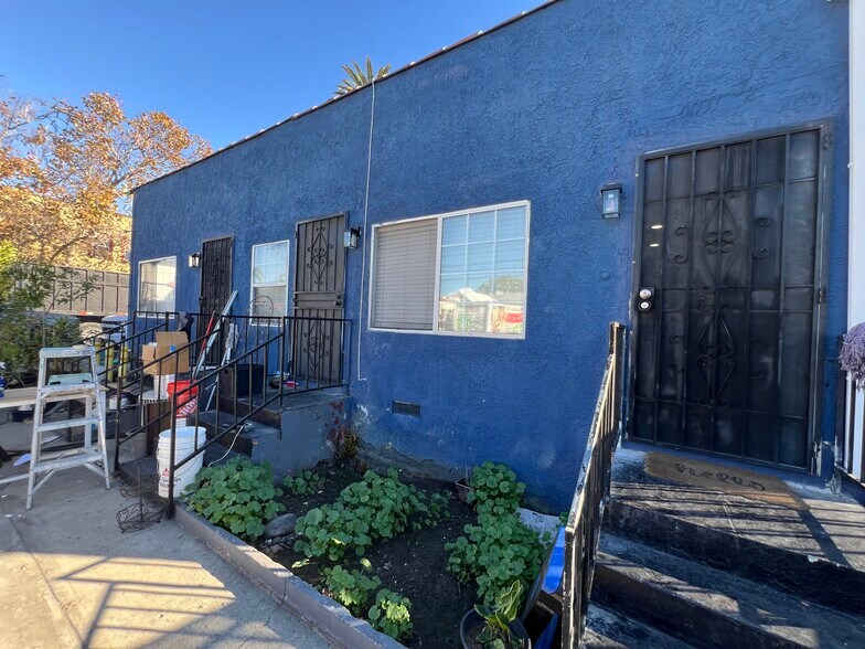 More Photos Of 4071 S Main St, Los Angeles Storefront Retail Residential For Sale