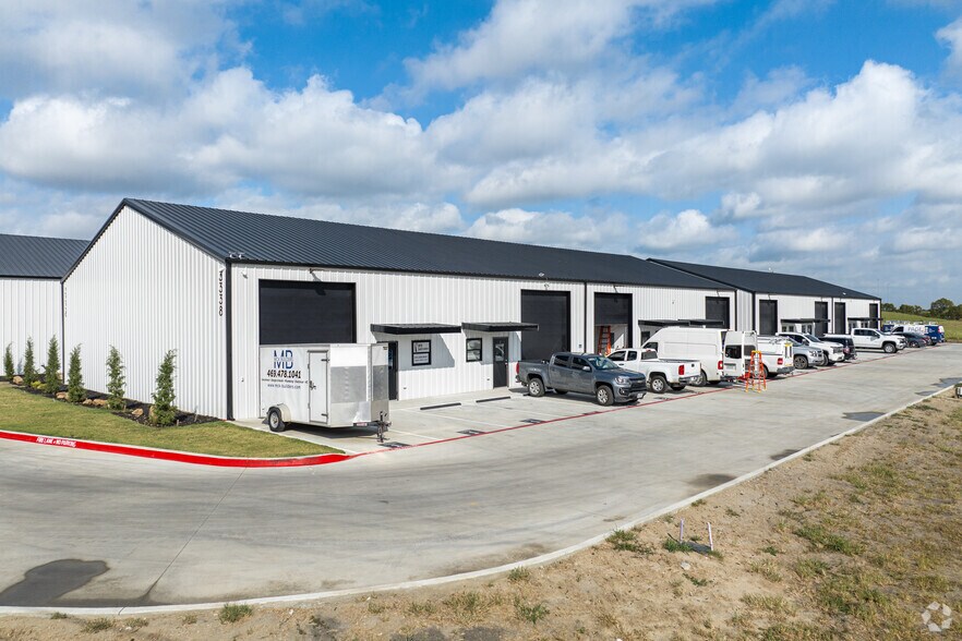 More Photos Of 3332 State Hwy 78, Wylie Light Distribution For Lease