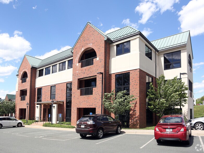 Primary Photo Of 941 Glenwood Station Ln, Charlottesville Medical For Lease