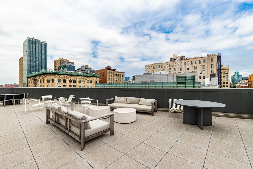 More Photos Of 140 Crosby St, New York Office For Lease