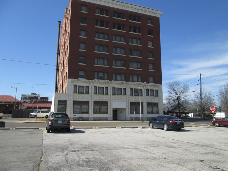 Primary Photo Of 201 Court St, Muskogee Office For Sale