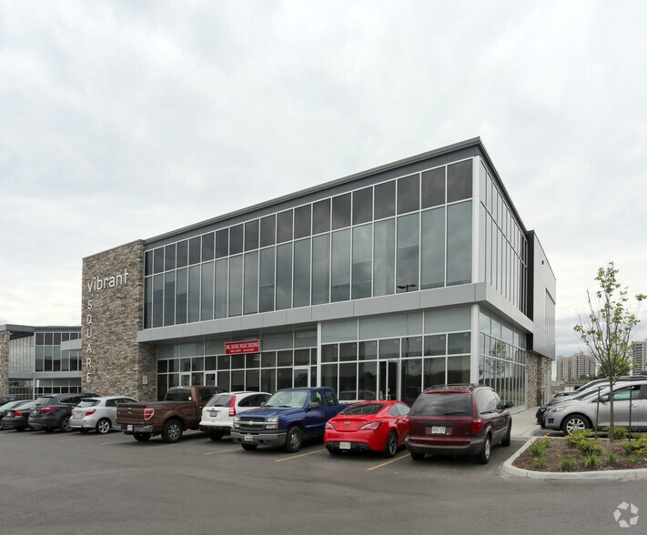More Photos Of 2630 Rutherford Rd, Vaughan Storefront Retail Office For Sale