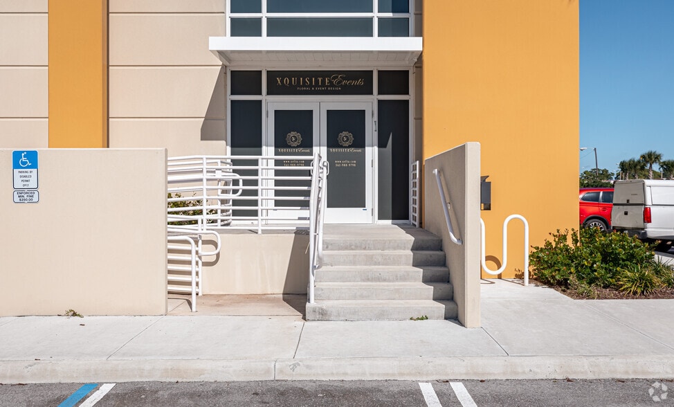 More Photos Of 1210 SW 35th Ave, Boynton Beach Unknown For Lease