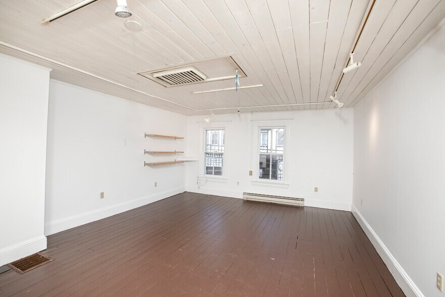 More Photos Of 128 S Main St, New Hope Storefront Retail Office For Sale