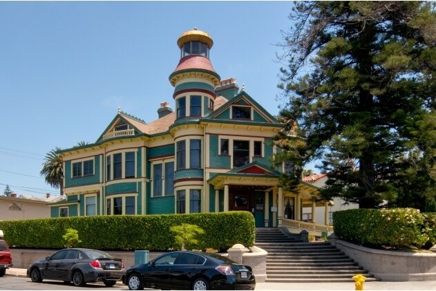 More Photos Of 2404 Broadway, San Diego Loft Creative Space For Lease