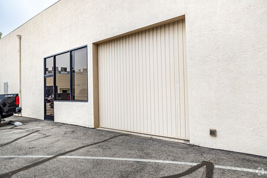 More Photos Of 5210 Lewis Rd, Agoura Hills Light Distribution For Sale