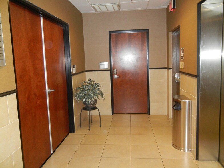 More Photos Of 3909 S Maryland Pky, Las Vegas Medical For Lease