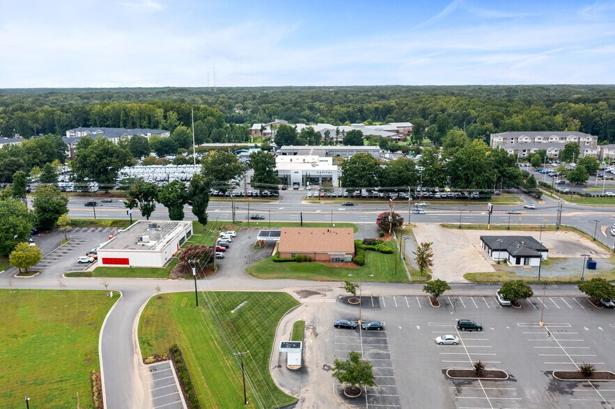 More Photos Of 5410 N Tryon St, Charlotte Medical For Sale