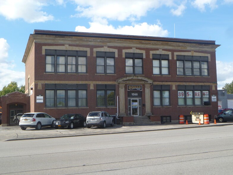 More Photos Of 1560 Harlem Rd, Cheektowaga Warehouse For Lease