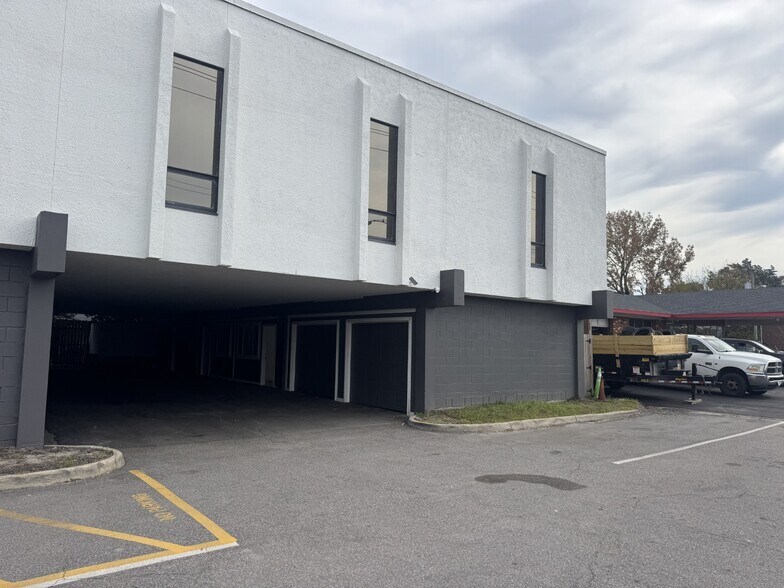 More Photos Of 138 S Rosemont Rd, Virginia Beach Medical For Lease