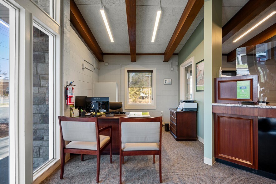 More Photos Of 3143 Valley Pike, Winchester Bank For Sale