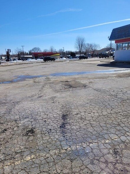 More Photos Of 1410 W Main St, Sun Prairie Convenience Store For Sale