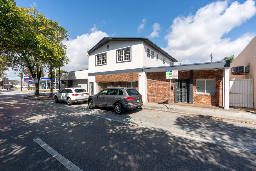 More Photos Of , Coral Gables Office For Sale