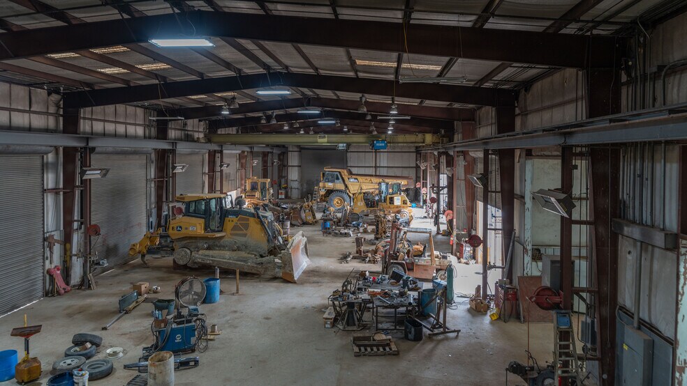 More Photos Of 11708 GA Highway 24 W, Sandersville Warehouse For Sale