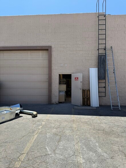 More Photos Of 12850-12854 Foothill Blvd, Sylmar Warehouse For Sale