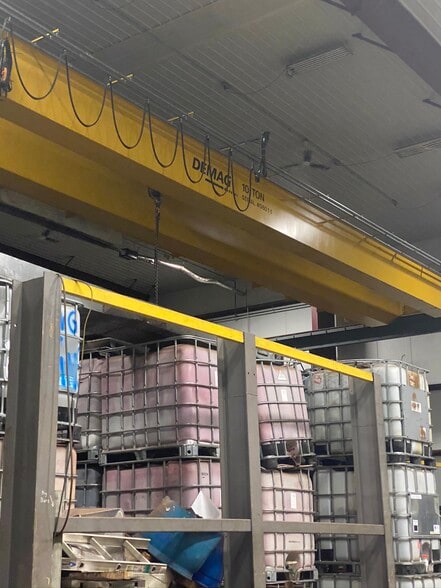 More Photos Of 200 N Hardman Ave, South Saint Paul Manufacturing For Sale