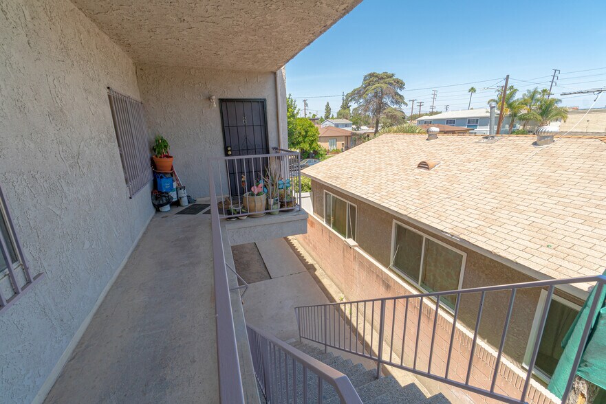 More Photos Of 12120 215th St, Hawaiian Gardens Apartments For Sale