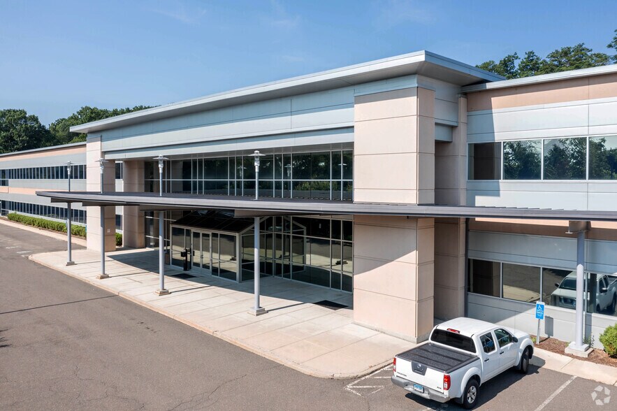 More Photos Of 20 Constitution Blvd S, Shelton Warehouse For Lease